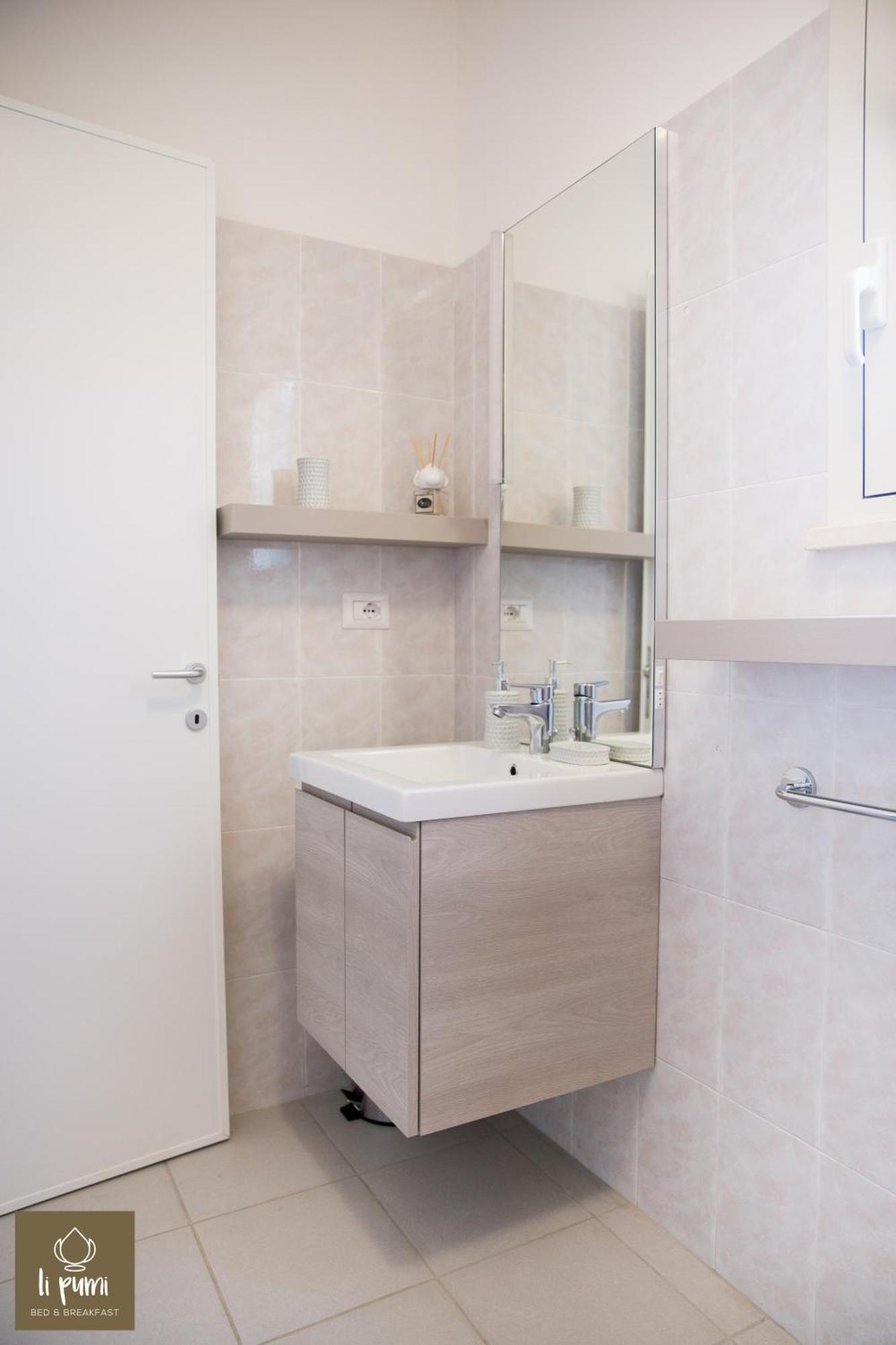 Li Pumi Bed & Breakfast Alliste Room photo